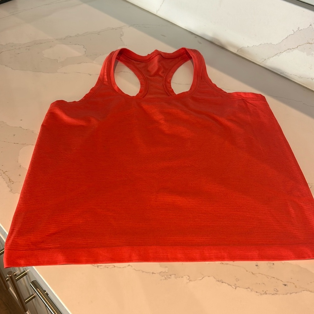 Lulu Lemon Racer Back Tank. Size 8. Orange